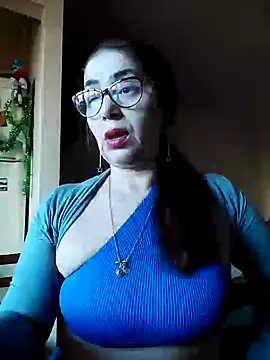 Chriss Tinaa online show from December 17, 9:50 am