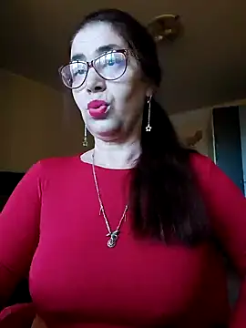 Chriss Tinaa online show from January 2, 7:01 am