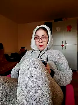 Chriss Tinaa online show from February 11, 6:19 am