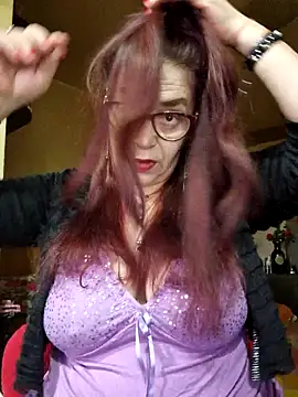 Snapshot of Chriss_Tinaa chatting on April 26, 3:04 am Chriss Tinaa online show from April 26, 3:04 am
