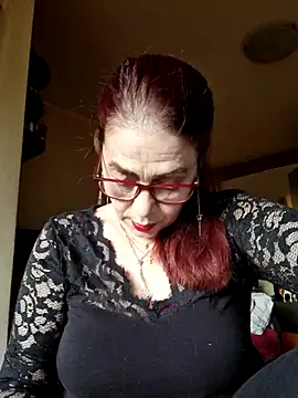 Snapshot of Chriss_Tinaa chatting on May 4, 3:24 am Chriss Tinaa online show from May 4, 3:24 am