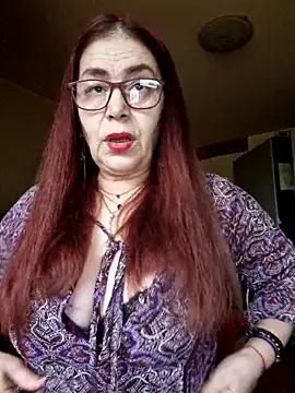 Snapshot of Chriss_Tinaa chatting on May 14, 3:57 am Chriss Tinaa online show from May 14, 3:57 am