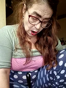 Snapshot of Chriss_Tinaa chatting on May 31, 2:53 am Chriss Tinaa online show from May 31, 2:53 am