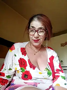 Snapshot of Chriss_Tinaa chatting on May 31, 3:08 pm Chriss Tinaa online show from May 31, 3:08 pm