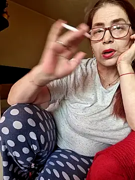 Snapshot of Chriss_Tinaa chatting on June 6, 4:06 am Chriss Tinaa online show from June 6, 4:06 am