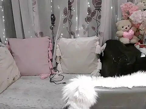 Snapshot of OhmyPinay chatting on February 22, 5:33 pm OhmyPinay online show from February 22, 5:33 pm