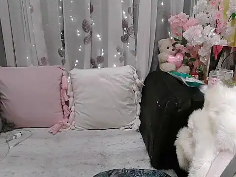 Snapshot of OhmyPinay chatting on March 1, 2:13 am OhmyPinay online show from March 1, 2:13 am