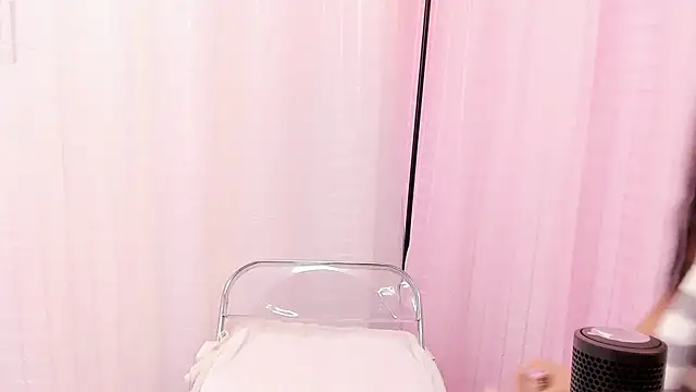 miss alhy online show from December 20, 3:42 pm