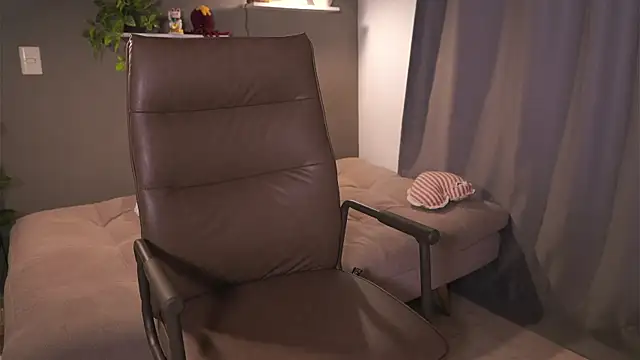 Snapshot of HannahEvanss chatting on February 13, 12:01 pm HannahEvanss online show from February 13, 12:01 pm