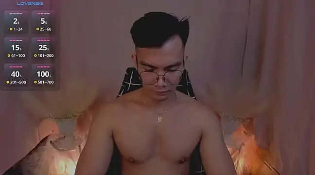 000batman000 online show from December 11, 1:15 am