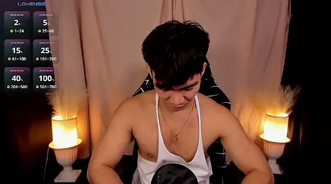 000batman000 online show from January 30, 2:06 am