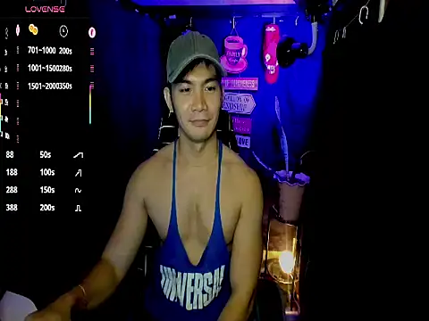 000batman000 online show from February 3, 12:43 pm