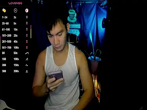 000batman000 online show from February 18, 2:51 am