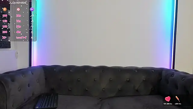 Snapshot of BiancaCruzzz chatting on May 15, 7:43 pm BiancaCruzzz online show from May 15, 7:43 pm