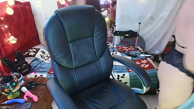 elektra 32 online show from January 6, 8:03 am