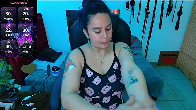 elektra 32 online show from March 18, 1:20 pm