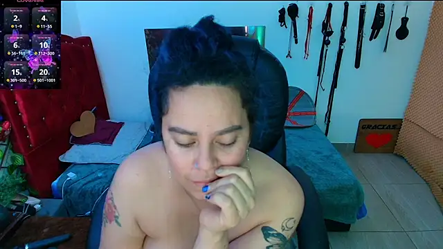 elektra 32 online show from March 22, 11:11 am