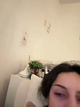Prettylilgirll online show from June 26, 1:15 pm