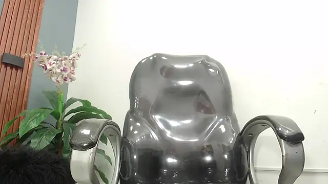 oso dirty  online show from March 31, 5:35 pm