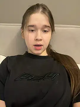 HornyGirlH online show from March 2, 5:08 am