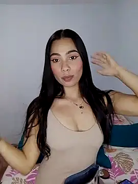 iamemmablake online show from March 28, 12:32 am