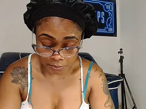 Snapshot of alexiaao9 chatting on June 7, 2:59 am alexiaao9 online show from June 7, 2:59 am