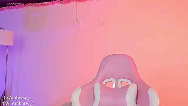 Ambeerouse online show from January 3, 8:10 am