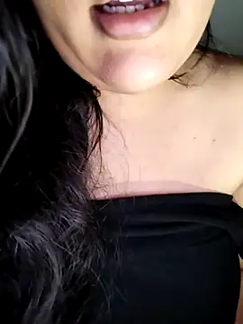 Annerae online show from April 4, 2:58 pm