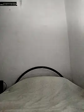 Annerae online show from April 18, 4:33 pm