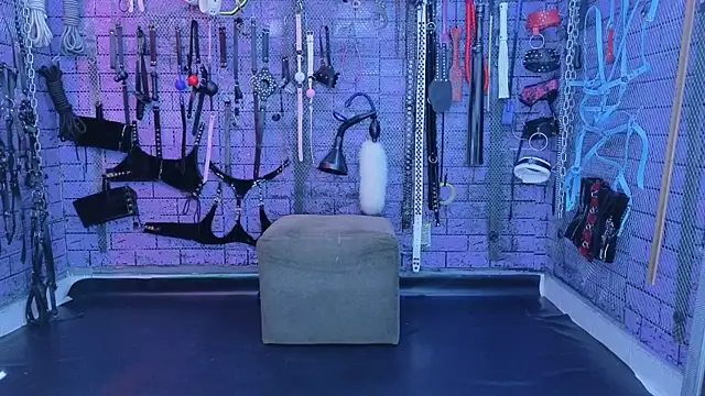 PANDORANEZZ online show from October 11, 5:17 am