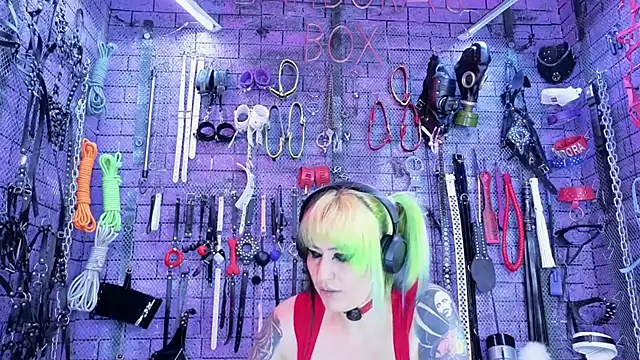 PANDORANEZZ online show from June 28, 1:55 am