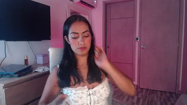 Brown skin11 online show from October 30, 9:15 pm