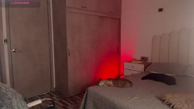 Brown skin11 online show from March 12, 9:43 pm