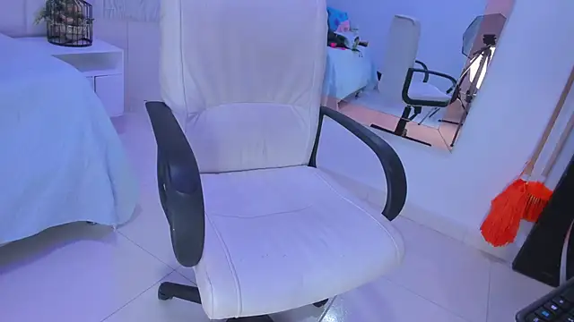 Snapshot of Meghan_stonne_ chatting on February 2, 7:34 pm Meghan stonne online show from February 2, 7:34 pm