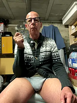 Relnnet online show from December 8, 9:02 am