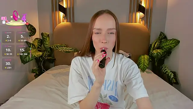 Kira Quinn online show from November 7, 7:08 am