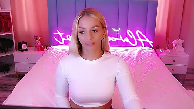 AllwaysHotJ online show from January 8, 7:34 am