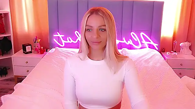 AllwaysHotJ online show from January 15, 5:29 am