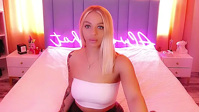 AllwaysHotJ online show from February 5, 4:16 am