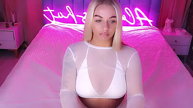 AllwaysHotJ online show from November 19, 2:22 am