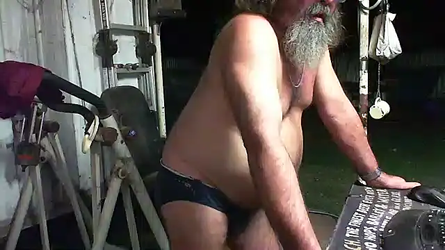 herbie010666 online show from January 20, 11:24 am