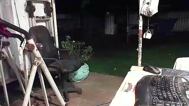 herbie010666 online show from February 9, 12:19 pm