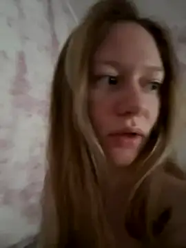 ConnieDaw online show from December 3, 5:31 am