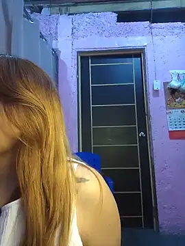 Snapshot of SexyFriends_ chatting on May 24, 1:10 am SexyFriends online show from May 24, 1:10 am