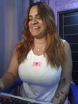 Snapshot of SexyFriends_ chatting on May 27, 2:41 am SexyFriends online show from May 27, 2:41 am