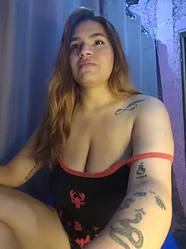 Snapshot of SexyFriends_ chatting on July 24, 1:47 am SexyFriends online show from July 24, 1:47 am