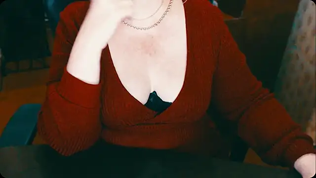 Snapshot of AlisaHot55 chatting on December 9, 7:39 pm AlisaHot55 online show from December 9, 7:39 pm