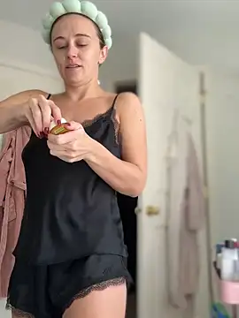 lunagirl13 online show from October 19, 7:36 pm