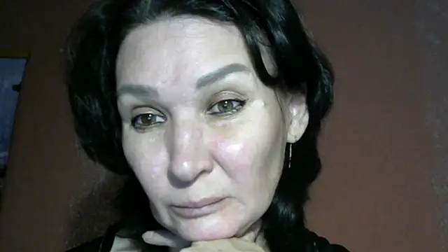 PrettyAndWild online show from September 23, 3:15 pm