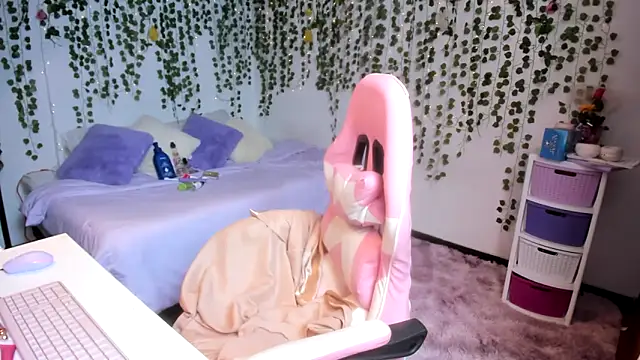 violeta milleer online show from November 25, 5:35 pm